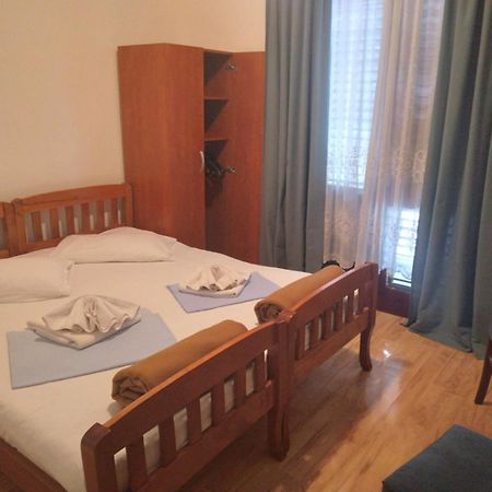 Pansion Mimoza Bed & Breakfast Herceg Novi Exterior photo