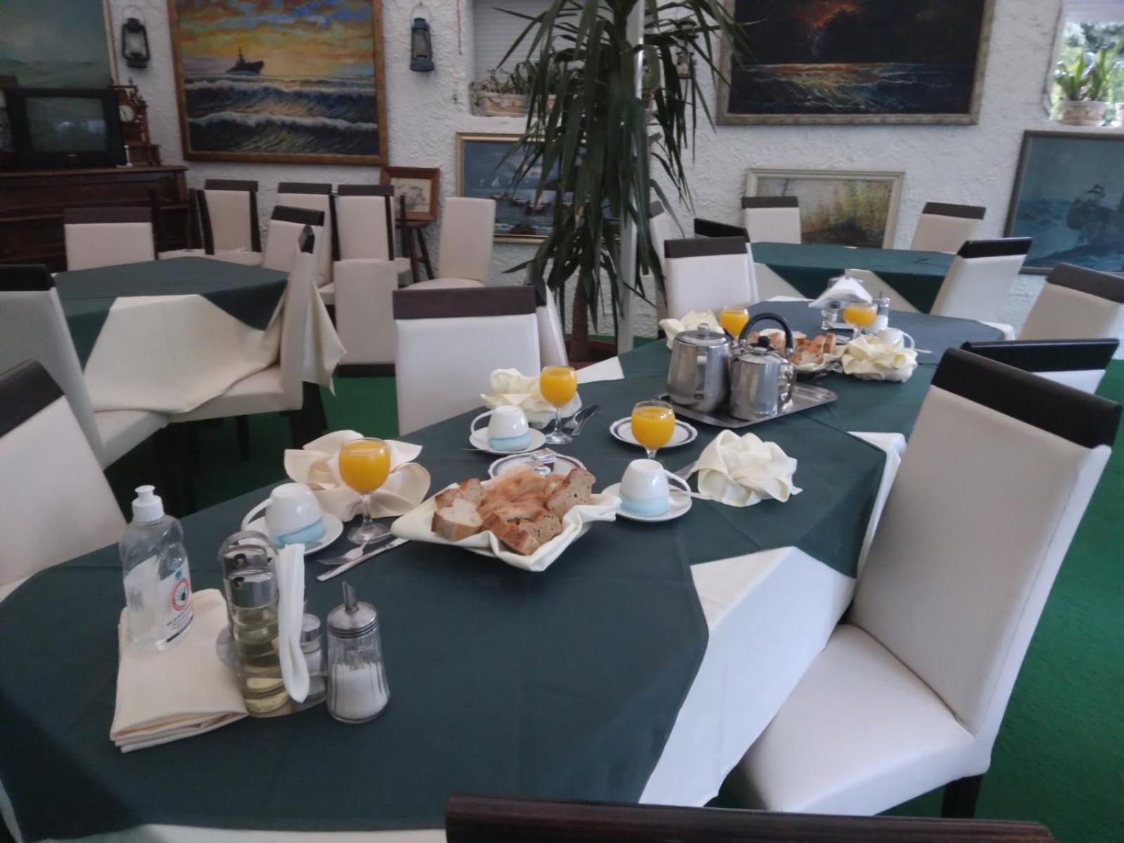 Pansion Mimoza Bed & Breakfast Herceg Novi Exterior photo